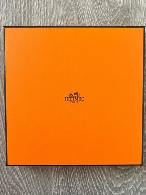 Louis Vuitton Box (BB198)